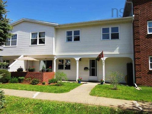 unit-2-95 Empire Street, Bridgewater, NS, B4V2L8 | Card Image