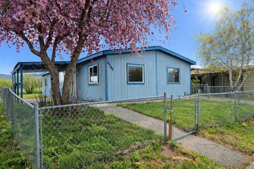 6707 Waggoner Ct, Klamath Falls, OR, 97603-8970 | Card Image