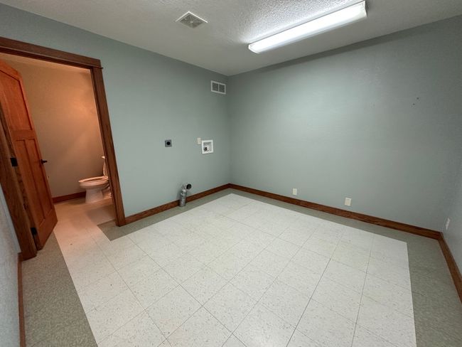 820 W Summit St, Home with 0 bedrooms, 0 bathrooms and null parking in Winterset IA | Image 24