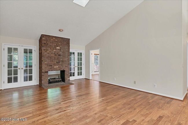 living room | Image 17