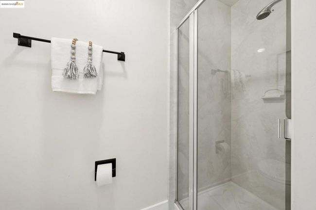 APT-320 - 960 Shorepoint Ct, Condo with 2 bedrooms, 2 bathrooms and 2 parking in Alameda CA | Image 48