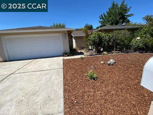 2320 Meredith Way, Antioch, CA, 94509-5756 | Card Image