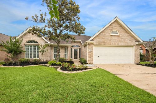 3827 E Peach Hollow Cir, Pearland, TX, 77584-4019 | Card Image