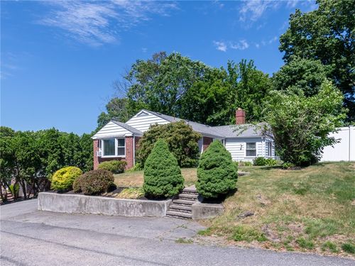 59 N Williams St, Johnston, RI, 02919-5154 | Card Image