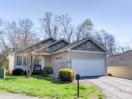 72 Creeks End Cir, Mills River, NC, 28759-4650 | Card Image