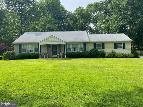 6 Sparrow Ct, Ewing, NJ, 08638-1226 | Card Image