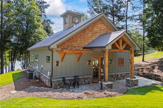 1132 N Edgewater Trl, House other with 2 bedrooms, 2 bathrooms and 5 parking in Toccoa GA | Image 4