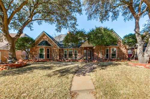 2005 Colonial Ct, Richardson, TX, 75082-3221 | Card Image