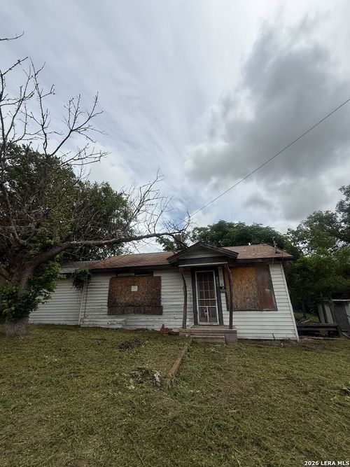 1210 2nd St, Kerrville, TX, 78028-3644 | Card Image