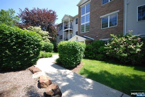 44 Mountainview Ct, Riverdale, NJ, 07457-1043 | Card Image