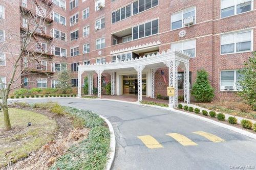 b52-67-38 108th Street, New York, NY, 11375 | Card Image