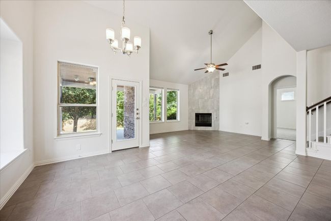 123 Pond View Pass, House other with 4 bedrooms, 4 bathrooms and 4 parking in Buda TX | Image 12