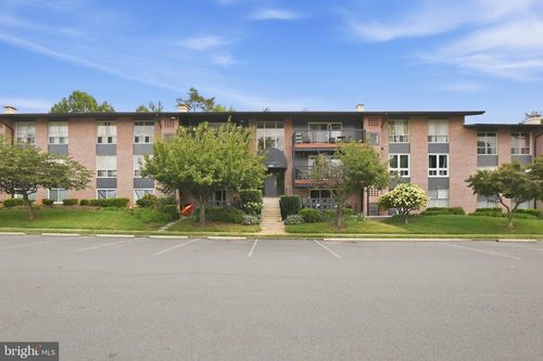 24-204 Park Terrace Ct Se, VIENNA, VA, 22180-5877 | Card Image