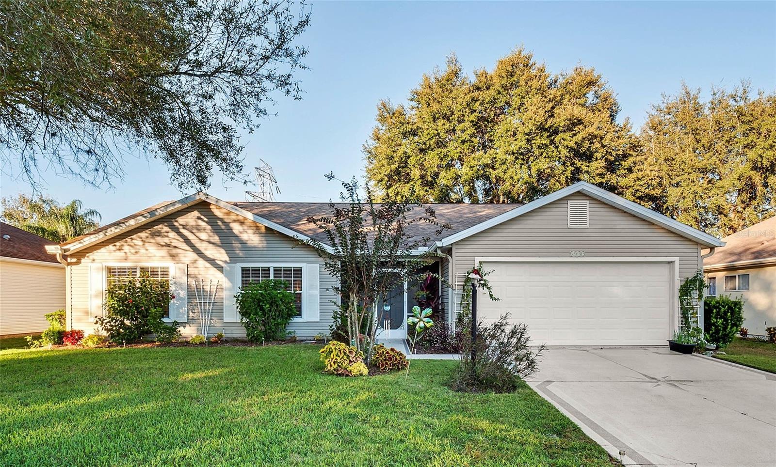 Manor Oaks Ct, Leesburg, FL 34748