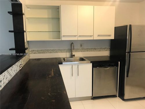 101-8040 Colony Cir N, Tamarac, FL, 33321-8339 | Card Image