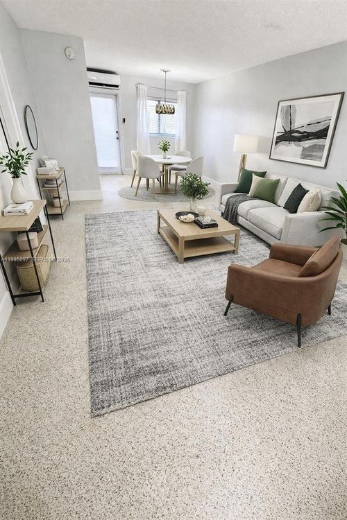 apt-1b-1601 Se 15th St, Fort Lauderdale, FL, 33316-2725 | Card Image