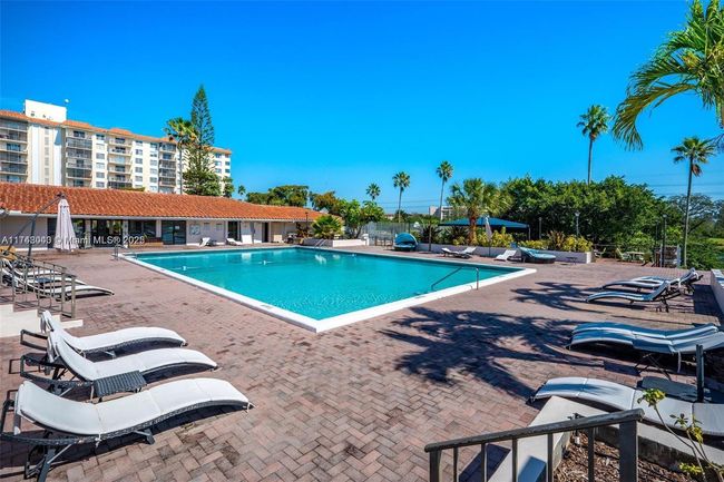 APT-412 - 4156 Inverrary Dr, Condo with 2 bedrooms, 2 bathrooms and null parking in Lauderhill FL | Image 24