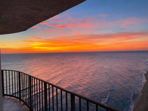 ph2-5420 N Ocean Dr, Riviera Beach, FL, 33404-2541 | Card Image