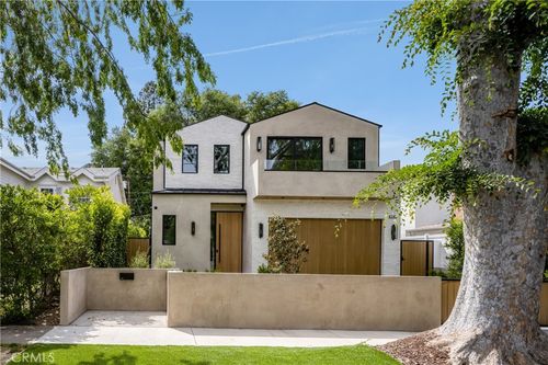 4245 Bellaire Ave, Studio City, CA, 91604-1523 | Card Image