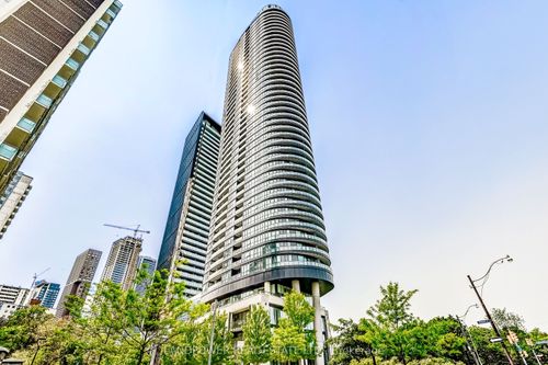 415-585 Bloor St E, Toronto, ON, M4W0B3 | Card Image