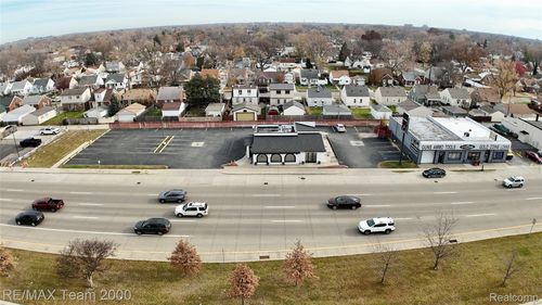 1297 Fort St, Wyandotte, MI, 48192-3035 | Card Image