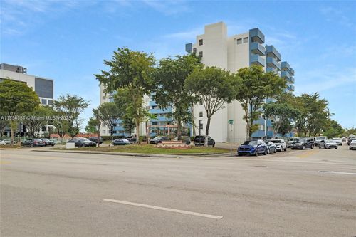 apt-202-5050 Nw 7th St, Miami, FL, 33126-3419 | Card Image