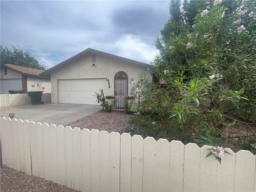 1946 Gates Ave, Kingman, AZ, 86401-4646 | Card Image