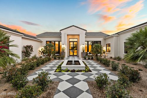 6615 E Cheney Dr, Paradise Valley, AZ, 85253-3520 | Card Image