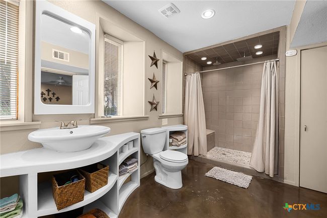 207 E Clark St, Home with 0 bedrooms, 0 bathrooms and null parking in Bartlett TX | Image 27