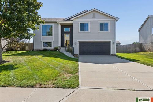 4409 Brook St, Bellevue, NE, 68123-6218 | Card Image