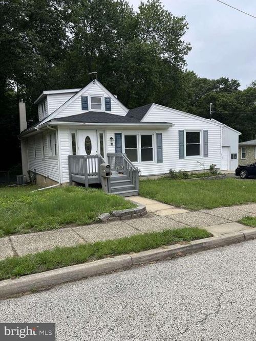 28 Scott Ave, CLEMENTON, NJ, 08021-4408 | Card Image