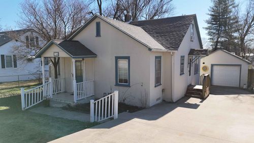 304 W 14th St, Cassville, MO, 65625-1005 | Card Image