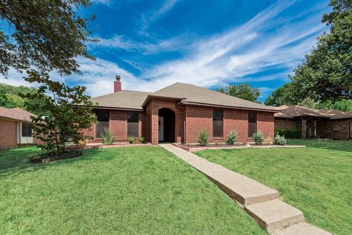 3206 Andrea Ln, Garland, TX, 75040-8756 | Card Image
