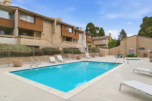 34-735 County Square Dr, Ventura, CA, 93003-9041 | Card Image
