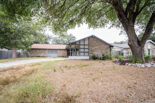 12515 La Bodega St, San Antonio, TX, 78233-5938 | Card Image