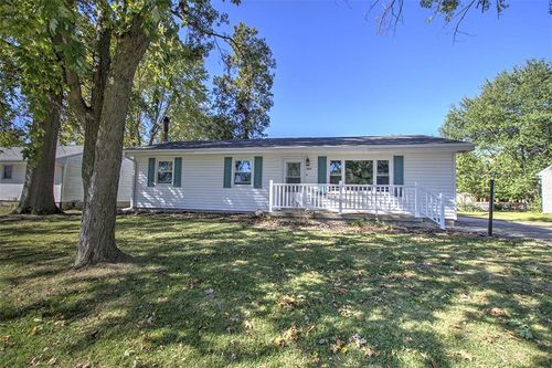 117 S Sunnyside Dr, Blue Mound, IL, 62513-9566 | Card Image