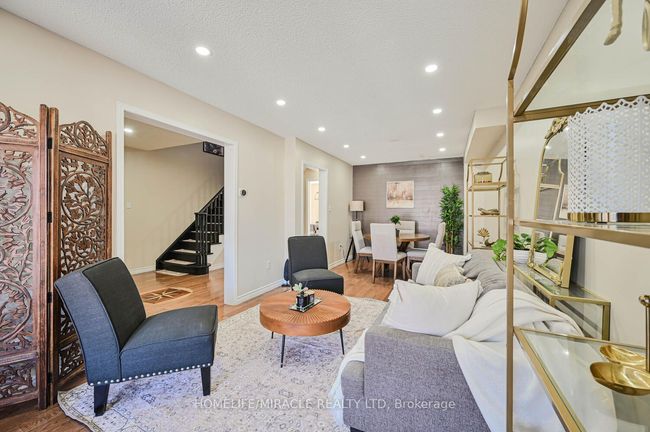 22 Cranberry Cres, House other with 5 bedrooms, 4 bathrooms and 5 parking in Brampton ON | Image 11