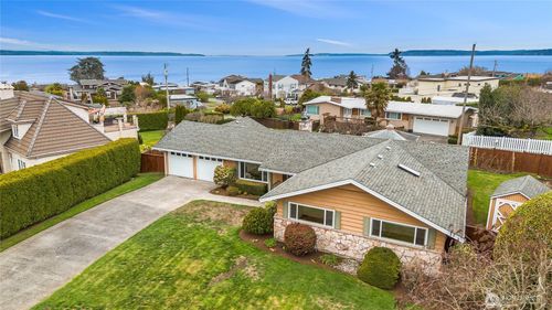 817 Puget Way, Edmonds, WA, 98020-2645 | Card Image