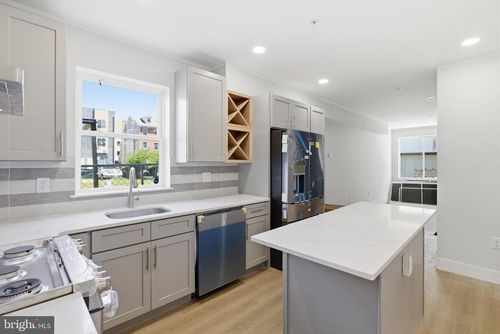 1511 W Flora St, PHILADELPHIA, PA, 19121-5107 | Card Image