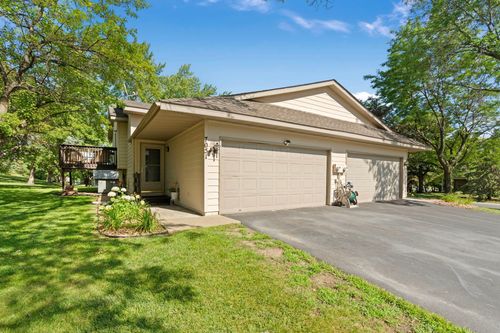 7051 Chaparral Ln, Chanhassen, MN, 55317-9229 | Card Image