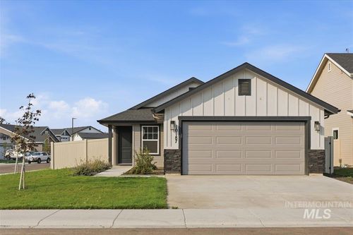 10187 Longtail Dr, Nampa, ID, 83687-5752 | Card Image