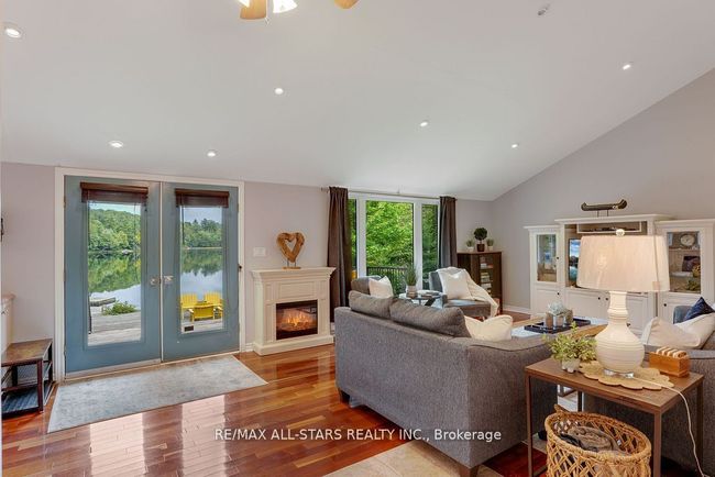 1086 Cameron Lane, House other with 3 bedrooms, 1 bathrooms and 6 parking in Algonquin Highlands ON | Image 10