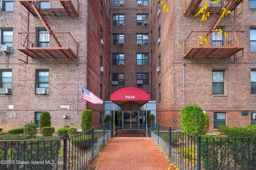 6c-9040 Fort Hamilton Pkwy, Brooklyn, NY, 11209-6424 | Card Image