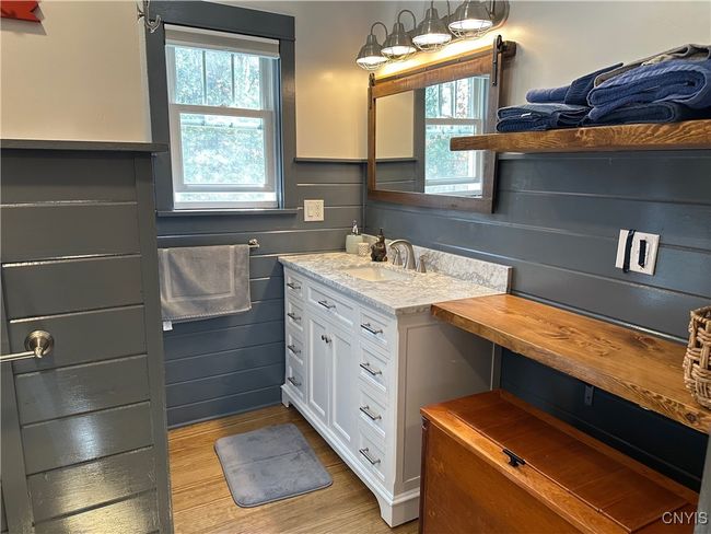 Full Bathroom | Image 20