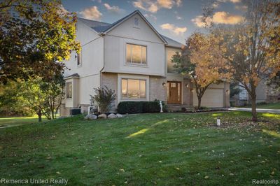 59031 Montego Drive, Home with 3 bedrooms, 3 bathrooms and null parking in Lyon Twp MI | Image 2