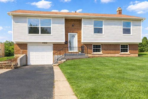 1100 Millbrook Dr, Lake Zurich, IL, 60047-2752 | Card Image