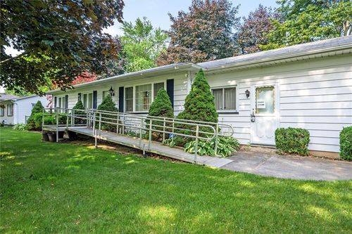 35 Francine Dr, Gates, NY, 14606-3342 | Card Image