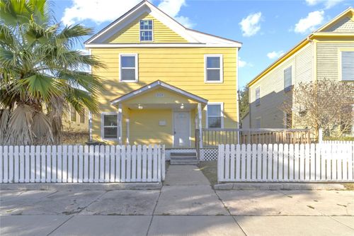3318 Avenue M, Galveston, TX, 77550-4139 | Card Image