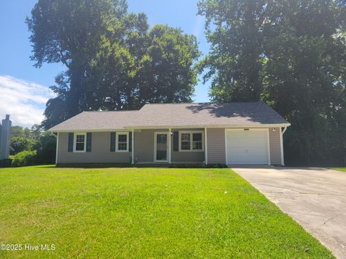 412 Estate Dr, Jacksonville, NC, 28540-5129 | Card Image