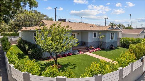 8054 Cedros Ave, Panorama City, CA, 91402-5802 | Card Image